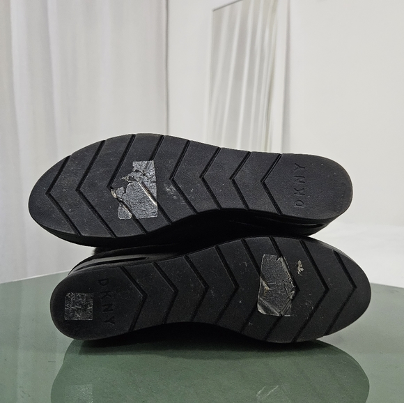 Dkny Abri Faux-Fur Wedge Booties in Black & Gold Women’s Size 7.5M - Picture 9 of 11